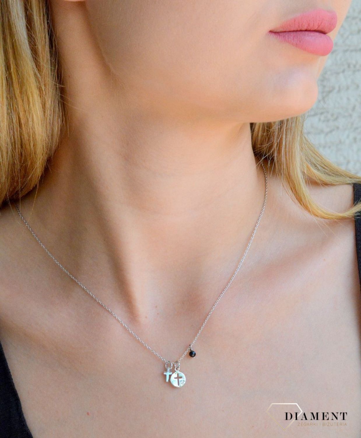 Srebrny naszyjnik celebrytka damskie 925 krzyżyk w kółeczku A0 46. Srebrny naszyjnik damski. Naszyjnik srebrny celebrytka. Srebrna celebrytka damska z zawieszkami. Srebrny naszyjnik celebrytka damska na prezent (2).jpg